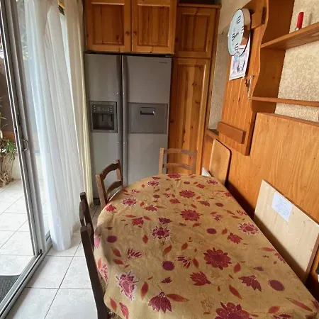 Villa Le Barcares, 3 Pieces, 6 Personnes - Fr-1-81-596